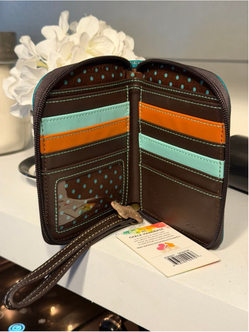 NWT CHALA GOLDEN RETRIEVER DOG ZIPPERED BIFOLD WALLET FAUX LEATHER TURQUOISE - Picture 10 of 10